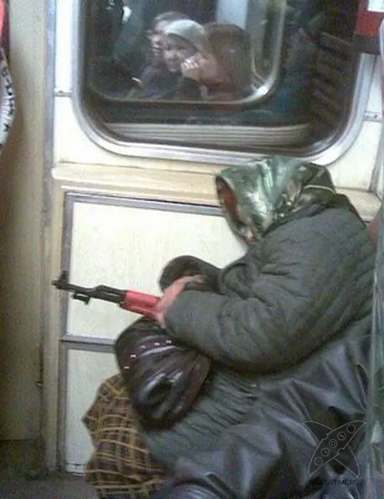 Модники в метро