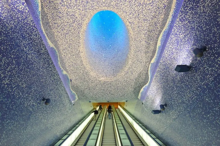 Самые красивые в мире станции метро-1