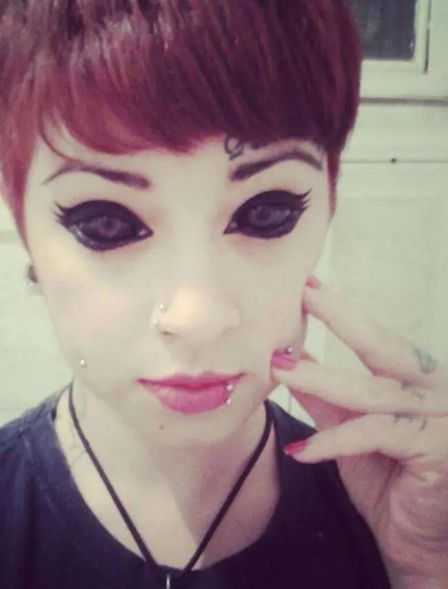 Татуированные глазные яблоки-5
