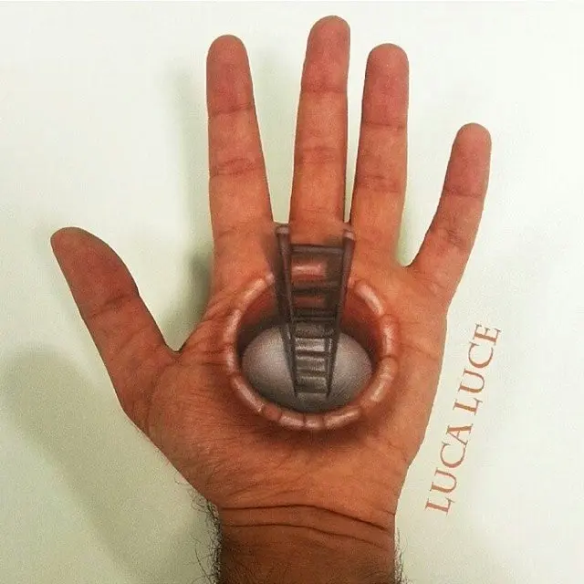 3D рисунки на ладони-10
