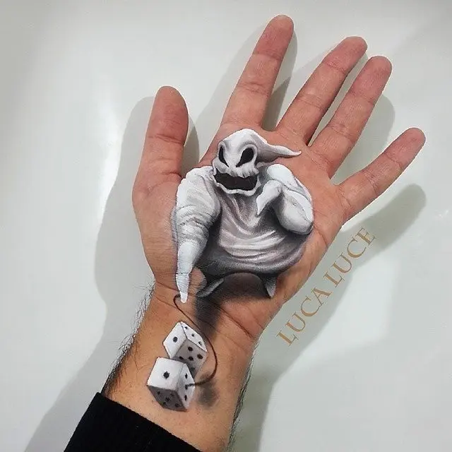 3D рисунки на ладони-11