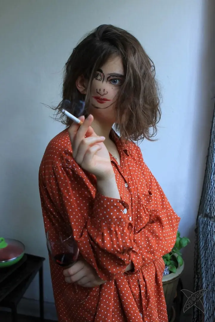 Девушка с двумя лицами