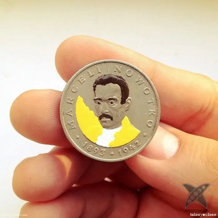 Рисунки различных персонажей на монетах